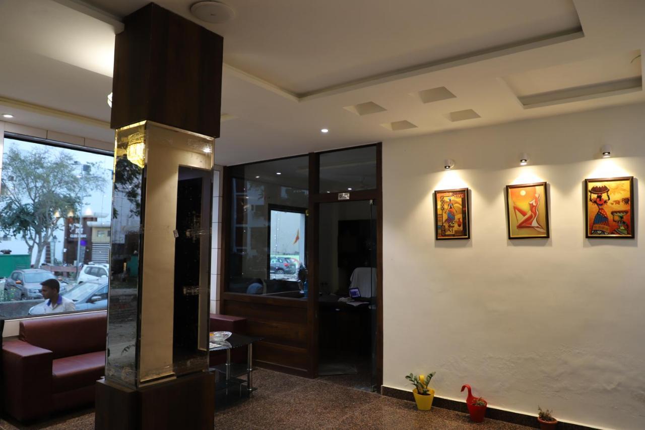 Hotel Dream Comfort Agra  Eksteriør bilde