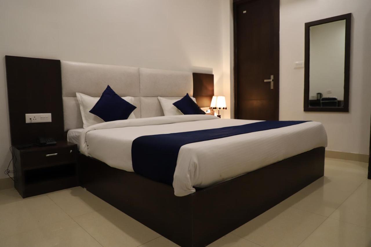Hotel Dream Comfort Agra  Eksteriør bilde