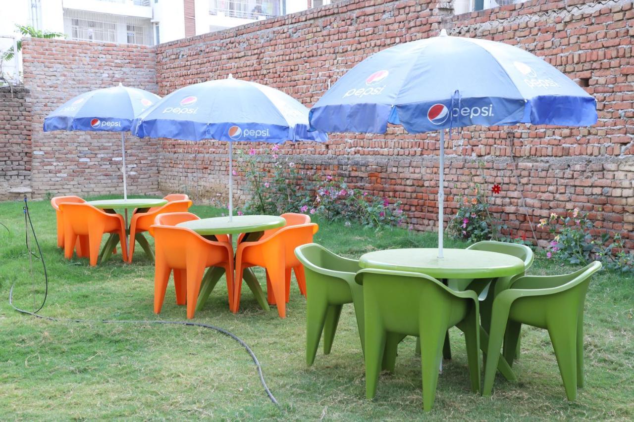 Hotel Dream Comfort Agra  Eksteriør bilde