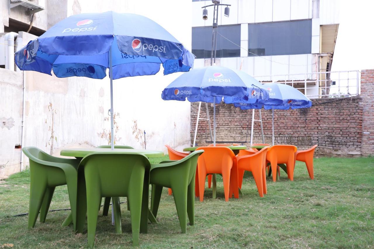 Hotel Dream Comfort Agra  Eksteriør bilde